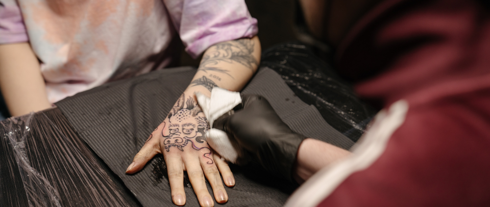 Black White Lorem Ipsum Wrist Tattoo Stock Photo 1716080632 | Shutterstock